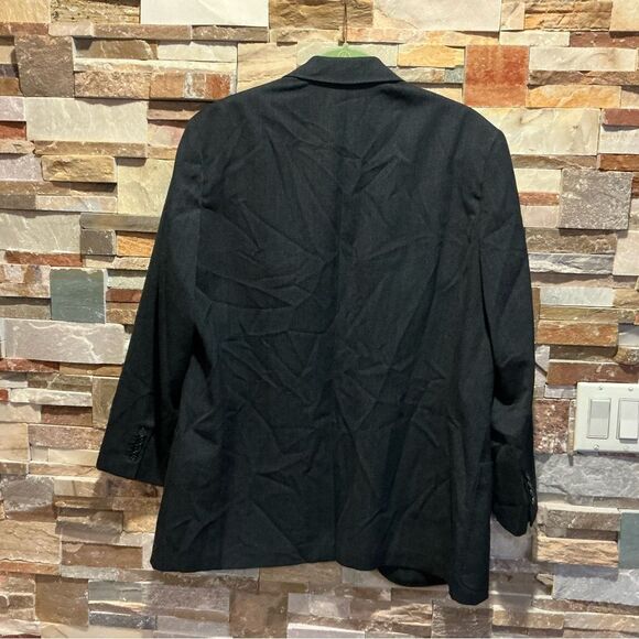 Hermes Black Sport Coat with Notched Lapel and Textured Fabric - Picture 3 of 11